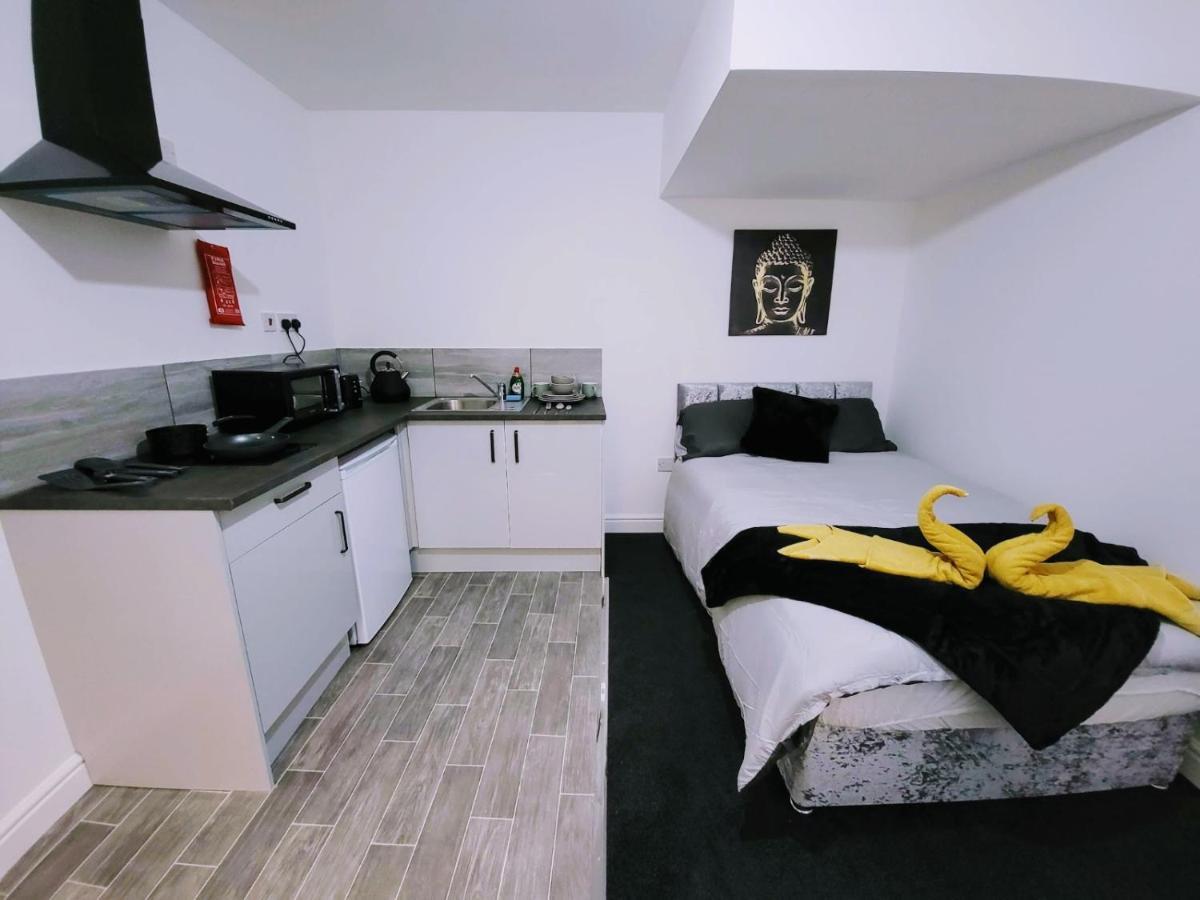 Easy Living - Burns Street